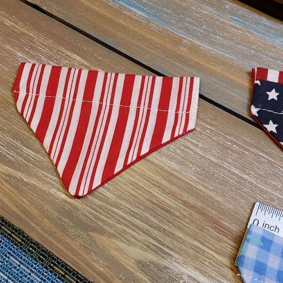 #40 Set of Four Mini Dog Cat Kitten Bandanas, Slips over Your Collar - Picture 3 of 5